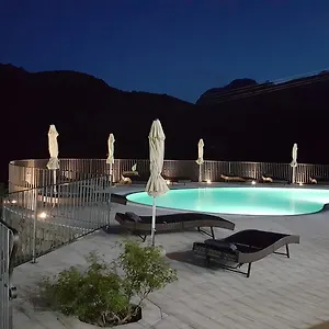 Nioleo Con Piscina Italia